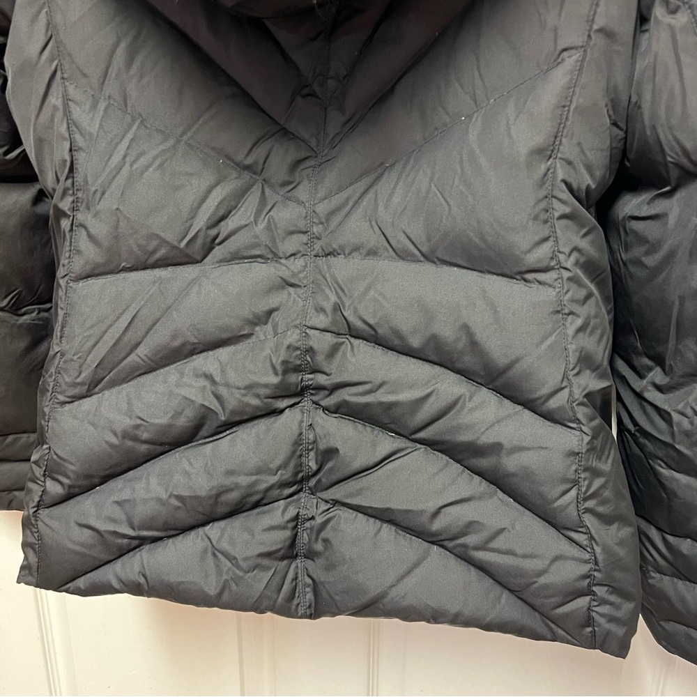 Jones New York Black Puffer Jacket with Faux Fur Hood - Picture 9 of 16
